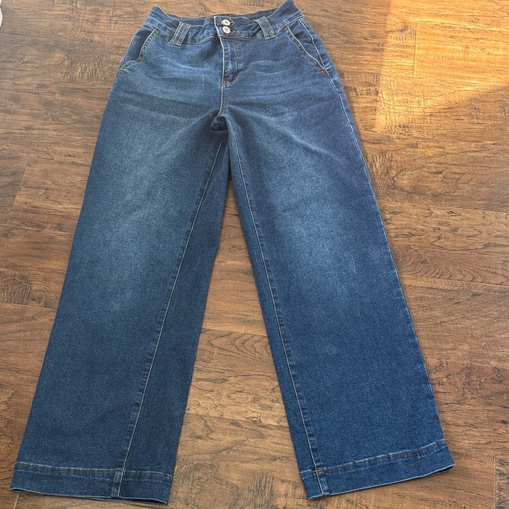 Astylish Wide-Leg Women Jeans